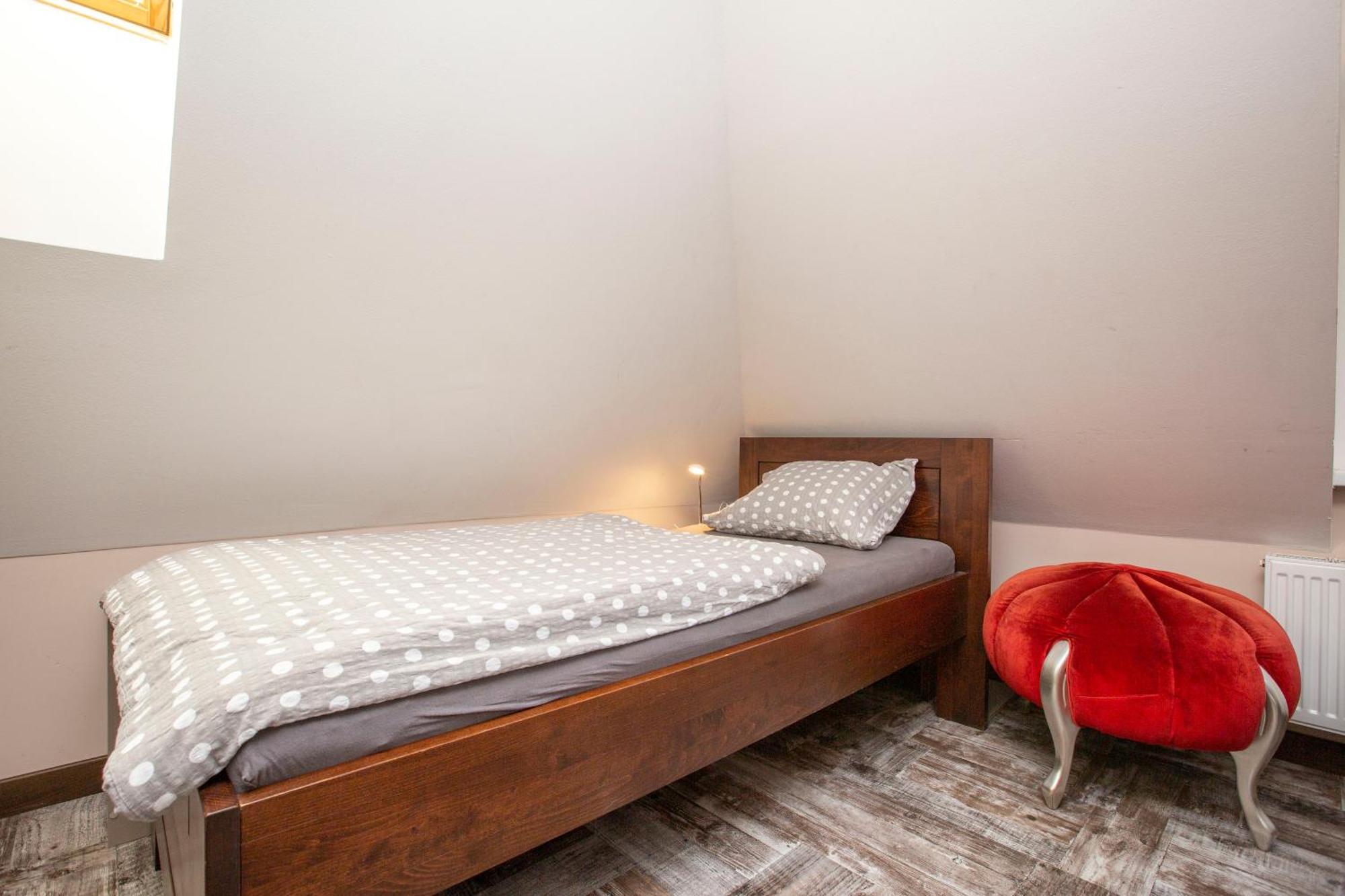Bnb Comfort Guesthouse Olten - Lostorf Exterior foto