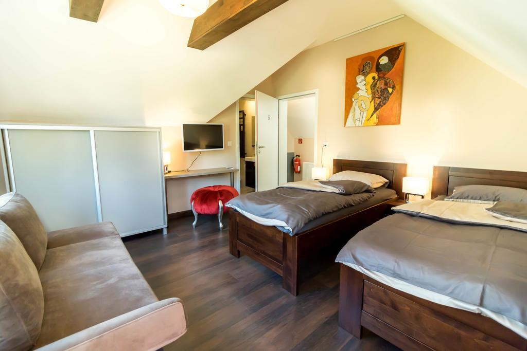 Bnb Comfort Guesthouse Olten - Lostorf Exterior foto